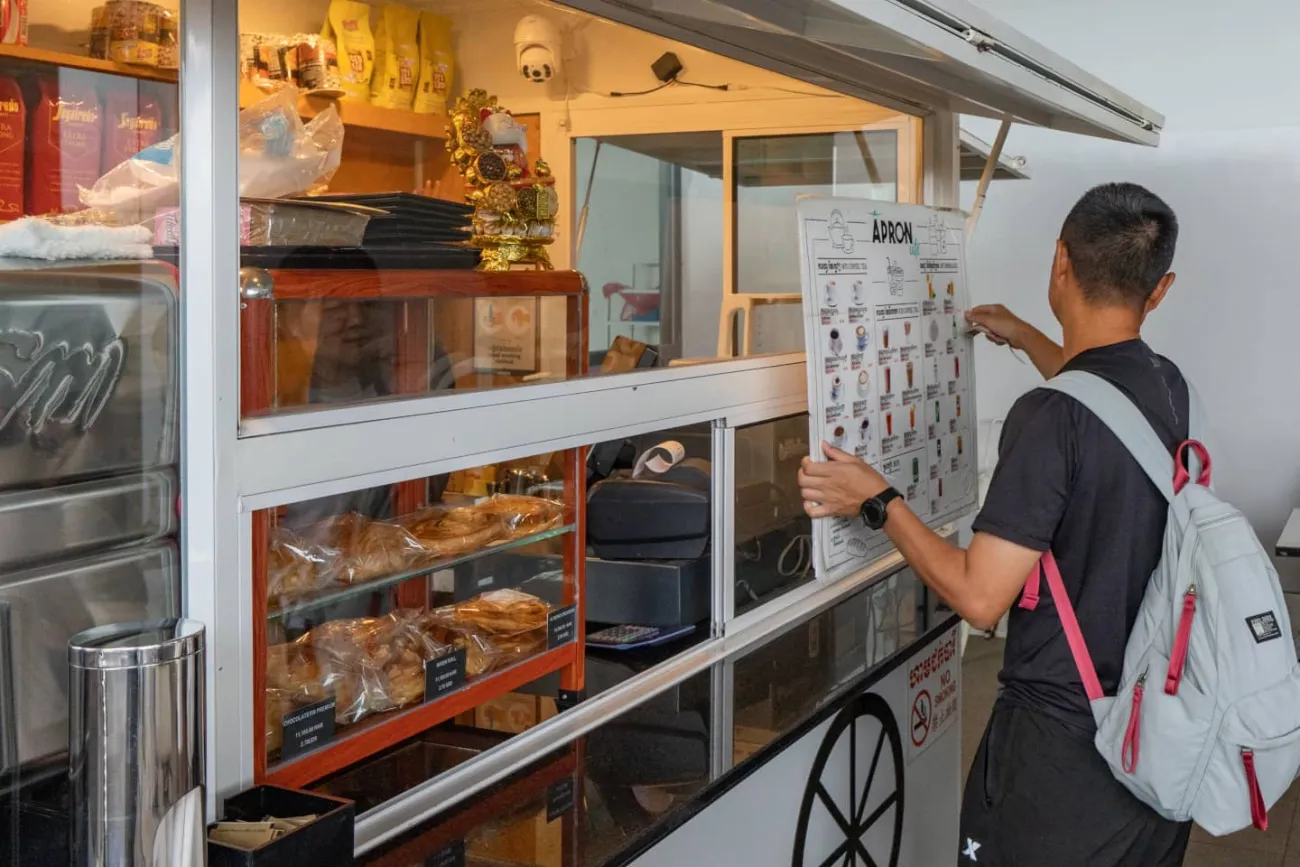 Apron Café at Sihanouk International Airport